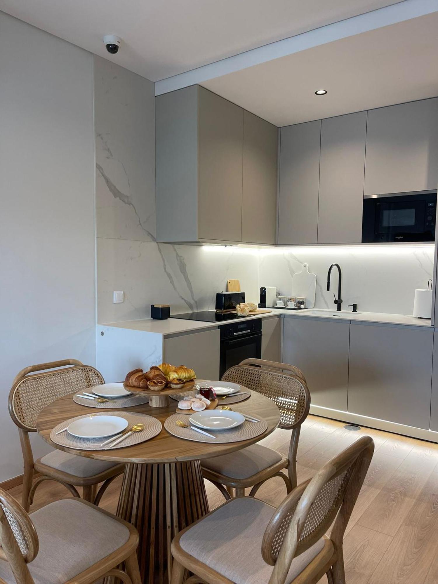 Oporto Suites Moreira  Exterior photo