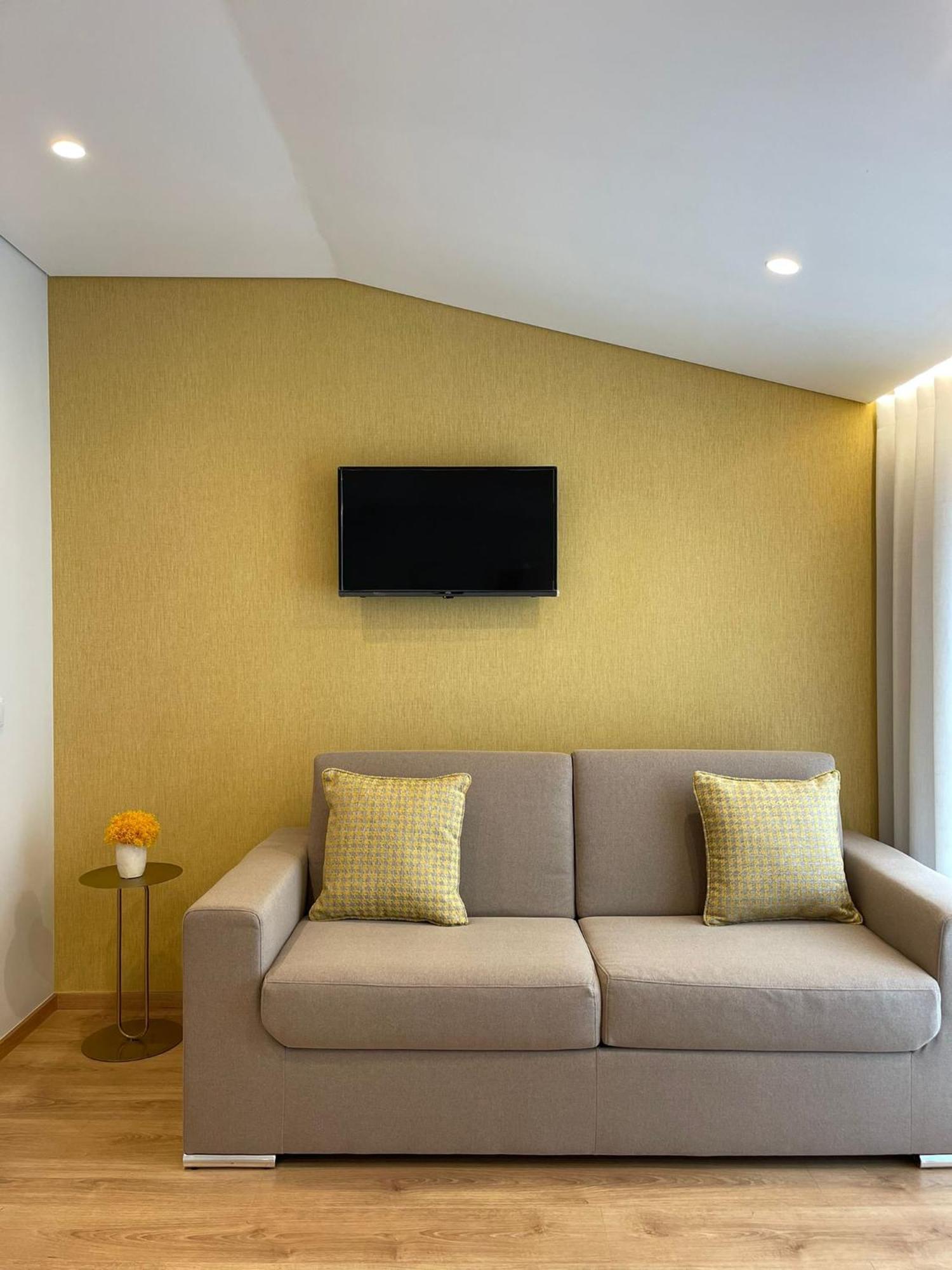 Oporto Suites Moreira  Exterior photo
